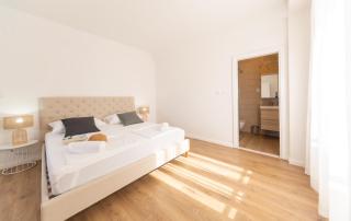 Central Seaside Residence - Vis - 3