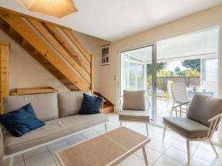 Locmariaquer : Maison 3 pièces avec jardin, véranda et parking à 900m de la plage, pour 4 personnes - FR-1-477-36 - Locmariaquer - 3