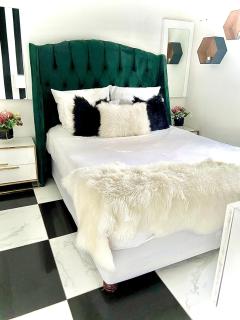 Cosy Luxurious Room - 9