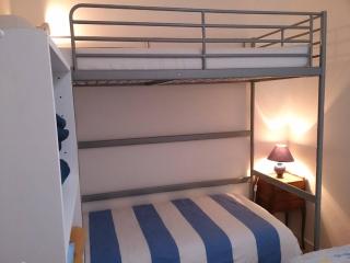 Maison pour 7 au cœur de Royan, jardin clos, proche plage et centre-ville, Wifi inclus - FR-1-494-71 - Royan - 4