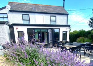 The Roost on Rock Road - Barry - 7