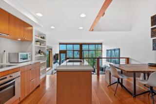 Whistler 'Treehouse' - 3