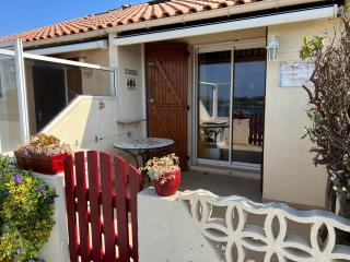 Villa Climatisée, 4 Couchages, Face au Lac Marin, Proche Plage et Commerces - FR-1-81-560 - Port Leucate - 3