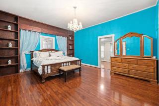 Fully Restored Country Manor - - 4