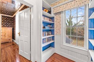 Fully Restored Country Manor - - 2