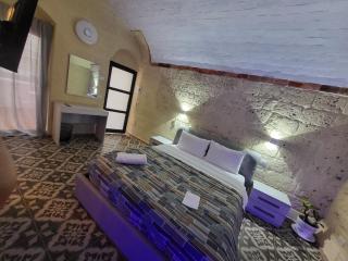 QUART0 GREC0 Suite 17 - 5