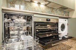 Azeglio Luxury Homes - 9