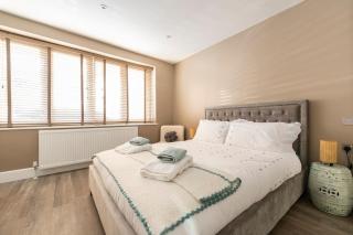 Luxury London Garden Flat - 2