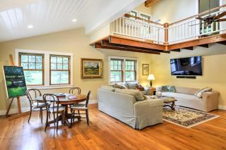 Sugar Berry Craftsman Home in Laughlintown - 6