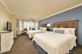 Sand Pebbles Inn - 1