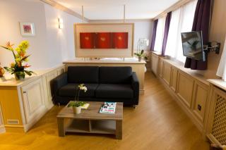 Cottage Logis Hôtel - Restaurant - 1