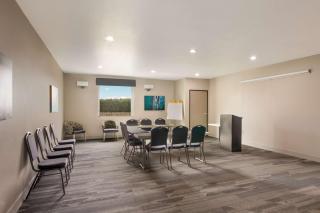 Best Western Plus Killeen - Fort Cavazos Hotel & Suites - Killeen - 4