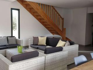 Villa 4 Suites avec Spa de Nage, Terrasse et Clim - Proche Centre Ruoms - FR-1-382-149 - Ruoms - 8