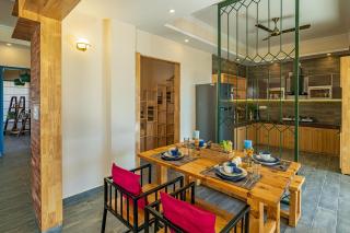 StayVista at Creek Edge Home - Pet Friendly Villa with Mountain Views, Lawn, Near Water Stream - Dharmsāla - 7