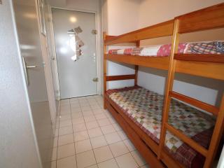Studio cabine avec terrasse, à 550m de la plage et 100m des commerces, idéal 4 pers., animaux acceptés - FR-1-307-156 - 9