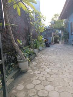 Ayu Homestay - Kuta Lombok - 5