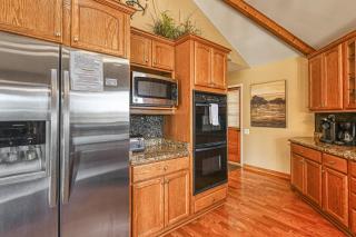 GG's Lakehouse - Bumpass - 7