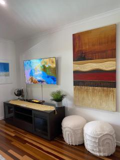 Luxury Top Floor Sunset Villa - Noosaville - 2