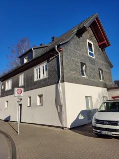 Kinderklinik, 600m zum Bahnhof 2B - Siegen - 2