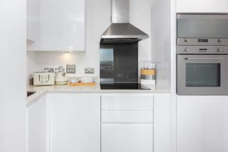 Serviced Apartment by Cloud Apartments - 3