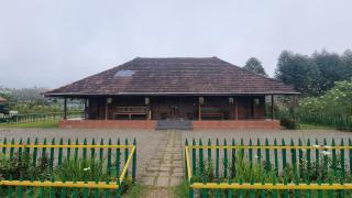 NATURE CASTLE -Traditional villa,Vattavada - Kottakamboor - 8