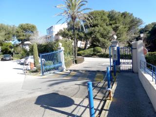 Appartement T2 + Coin Nuit - Wi-Fi - Piscine Gratuite - Parking Privatif - À 200m Plages et Commerces - FR-1-316-282 - Six-Fours-les-Plages - 4