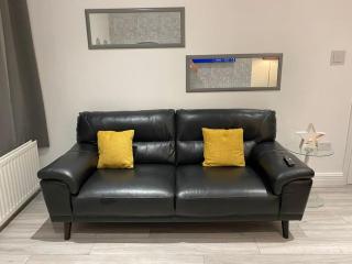 Coastal Retreat-NEW DAY PROPERTIES-next to beach - South Shields - 6