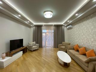 Kajaznuni Street, 3 bedrooms Luxury & Unique apartment QA444 - Yerevan - 6
