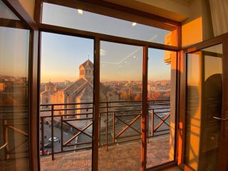 Kajaznuni Street, 3 bedrooms Luxury & Unique apartment QA444 - Yerevan - 1
