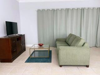 Sandpiper Beach Apartments - Palm-Eagle Beach - 5