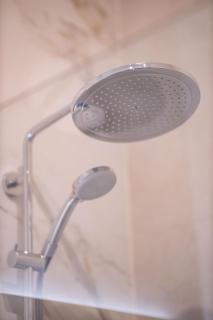 The Harbour luxurious, use of hotel swimming pool and sauna - 4