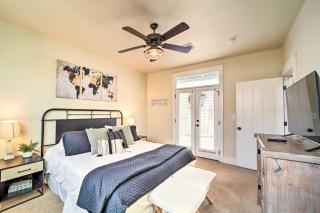 Carlton Landing Home Walk to Lake and Parks! - 2