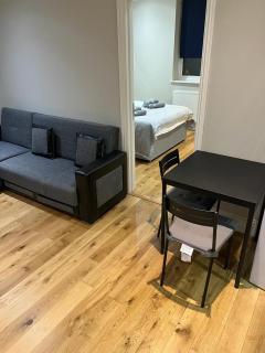 Lovely 1 bedroom apartment with on street parking - Londres - 7
