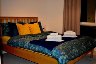 Classy Campbell Park Apartment, Balcony & Free Parking - Milton Keynes - 7