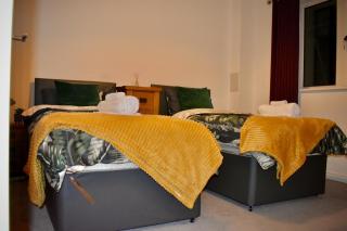 Classy Campbell Park Apartment, Balcony & Free Parking - Milton Keynes - 5