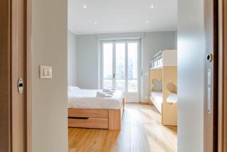 WHITE HOME - METRO MASSAUA - Torino - 6