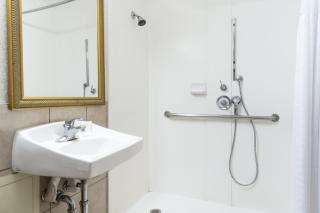 Ramada by Wyndham Reno Hotel & Casino - 5