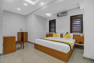 Hotel Fathima Palace - Kottakkal - 4