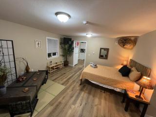 Far East Escape- Salem - 2