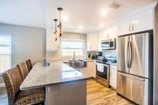 Naples Home with Lanai and Pool Near Vanderbilt Beach! - Naples - 2