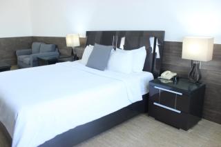 Beverly Hills: Hotel and Business - 2