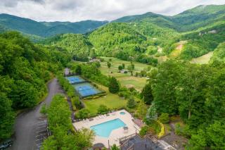 Smoky Mountain Escape - Whittier - 1