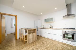 Apartments with a parking space Vir - 20252 - 4