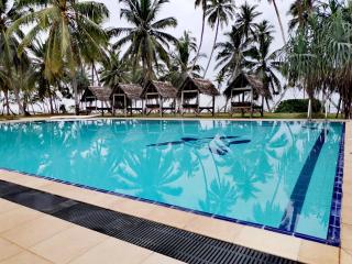 Helios Beach Resort - Tangalle - 2