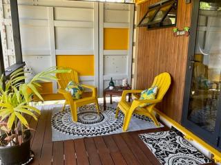 Are Mii a stylish one room container home - 1