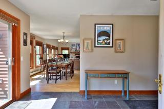 Cortina Mountain Chalet - Outdoor Hot Tub - Close to Pico and Killington Mountains home - Mendon - 3