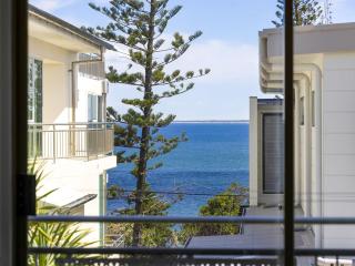 5 Margaret St Kings Beach QLD - 4
