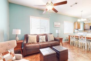 Lyla's Beach Getaway - Padre Island - 0