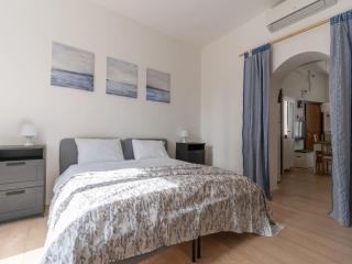 The Best Rent - One bedroom apartment near Bosco Verticale - Milano - 2