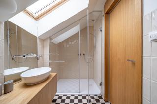 Bright Designer Apartment In City Centre - Riga - 3